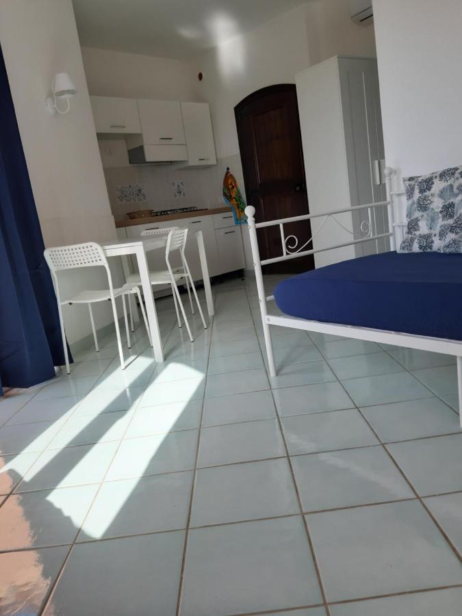 Calarossa Sardinia Apartments Isola Rossa Exteriör bild
