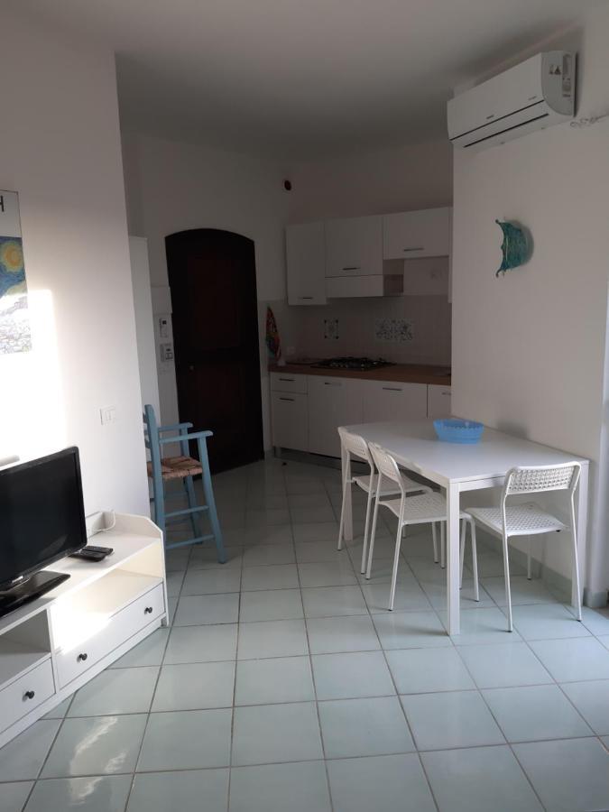 Calarossa Sardinia Apartments Isola Rossa Exteriör bild