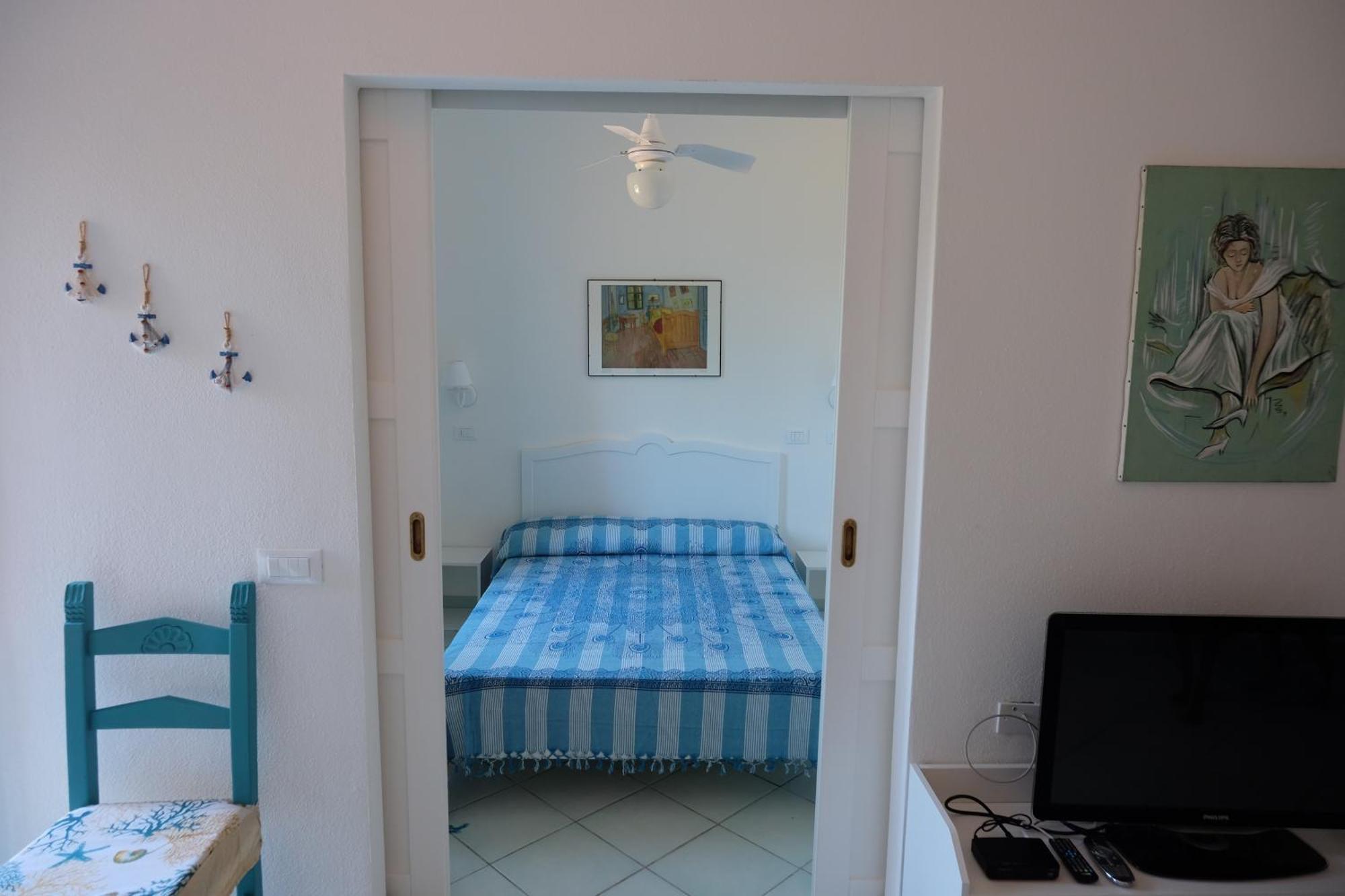 Calarossa Sardinia Apartments Isola Rossa Exteriör bild