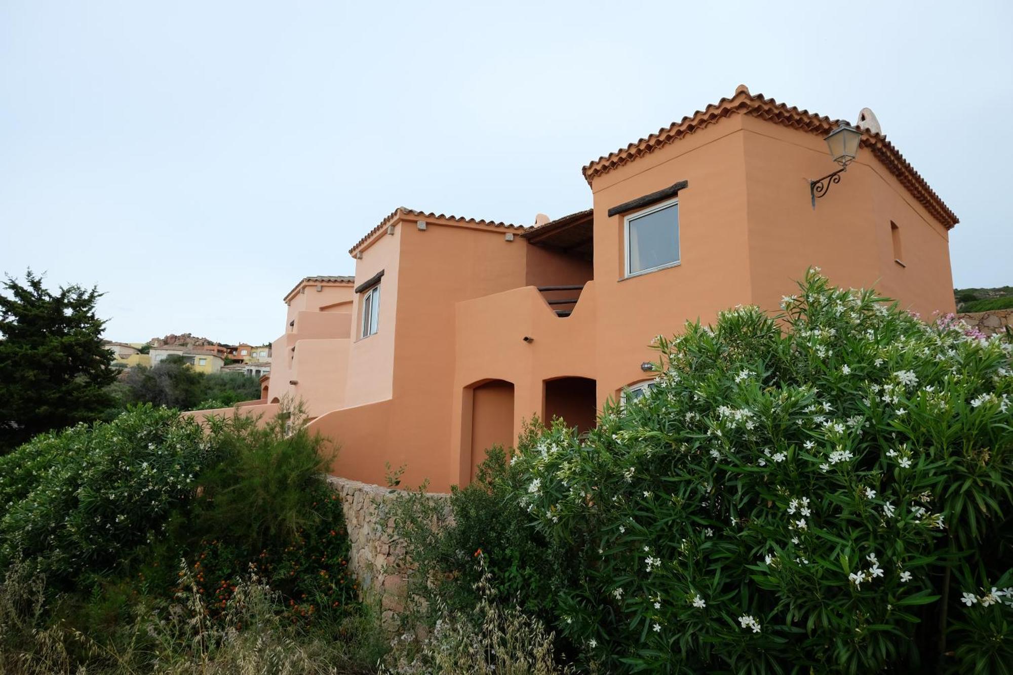Calarossa Sardinia Apartments Isola Rossa Exteriör bild