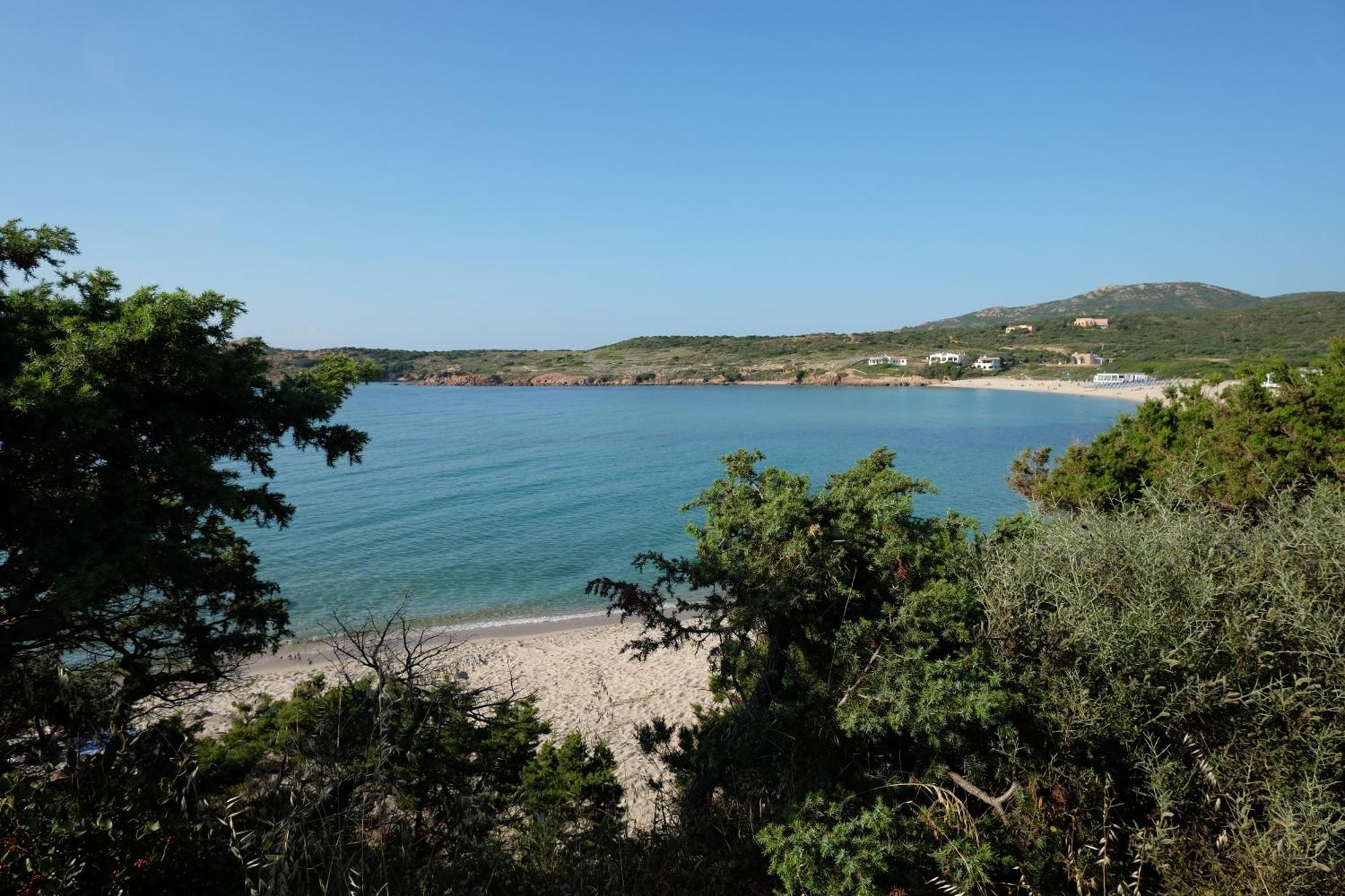Calarossa Sardinia Apartments Isola Rossa Exteriör bild